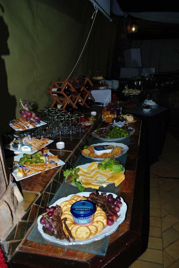 A Knights Rest Guesthouse Претория Екстериор снимка